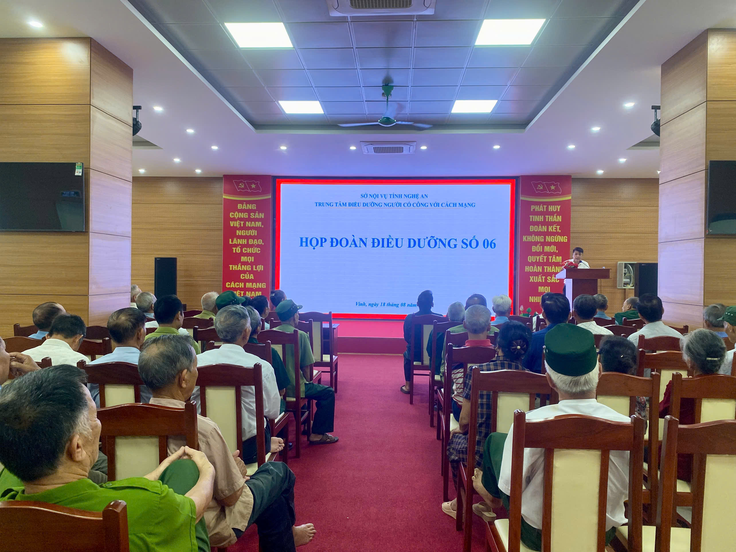 CHIA TAY ĐOÀN ĐIỀU DƯỠNG SỐ 06/2025